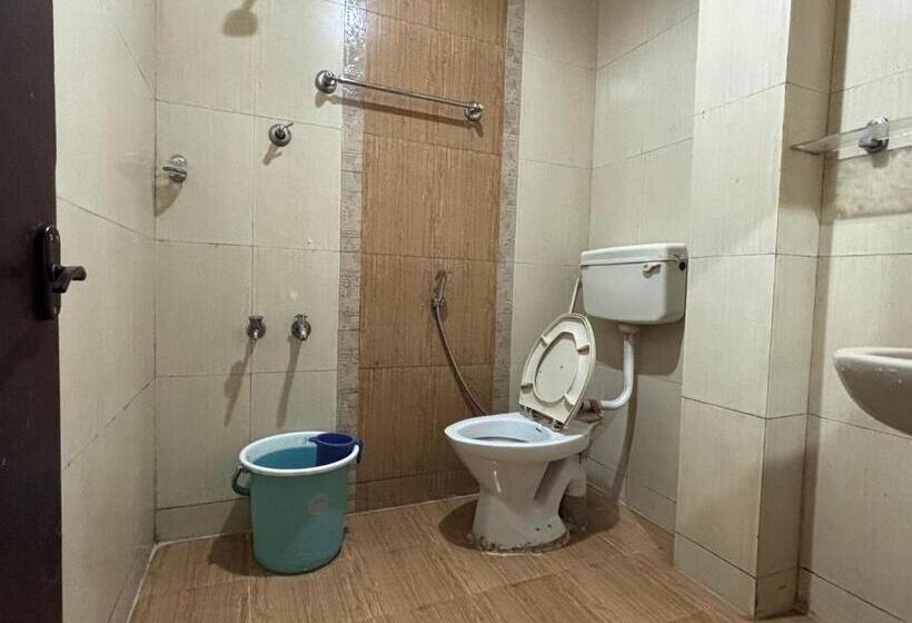 经济型三人房间, Chinmayi Tourist Home   Opposite To Temple Only 50 M