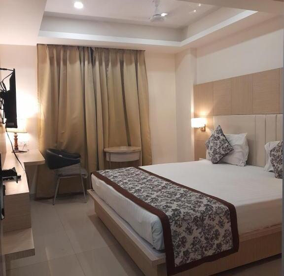 디럭스 룸, Variety Inn