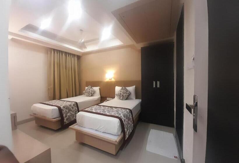 Номер Deluxe, Variety Inn