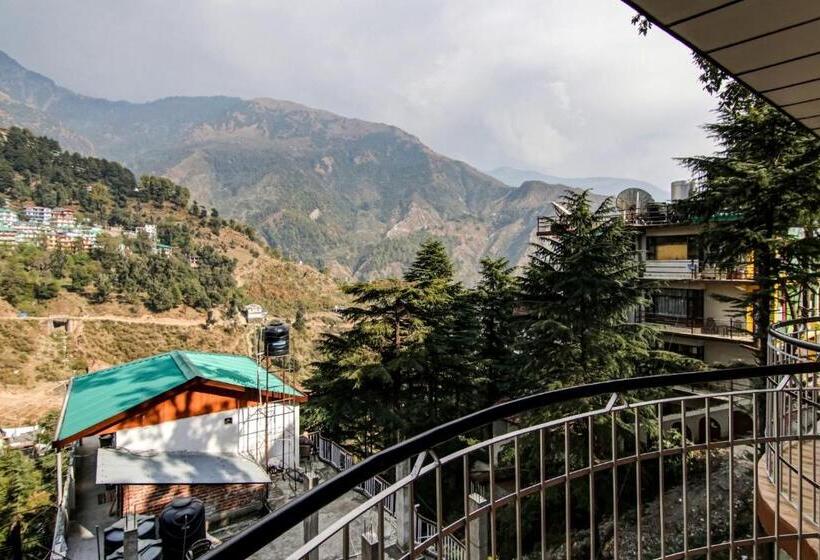 اتاق کلاسیک سه تخته, Canadian Cottage Dalhousie