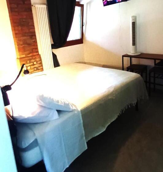 장애인을 위한 킹사이즈 침대 스탠다드 룸, Il Conte Di Montechiaro Rural B&b