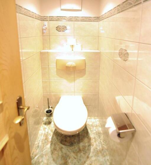 اتاق استاندارد سه نفره, Riederhof