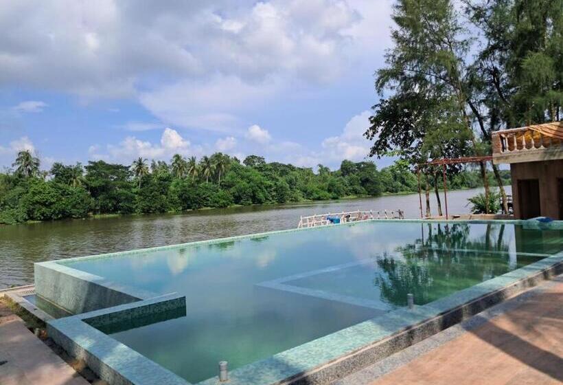 סוויטה עם נוף לנהר, Damodar River Retreat, Uluberia