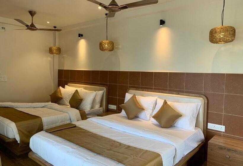 Семейный Номер, Damodar River Retreat, Uluberia