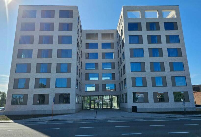 إستوديو قياسى, Short Stay Kortrijk The Wing