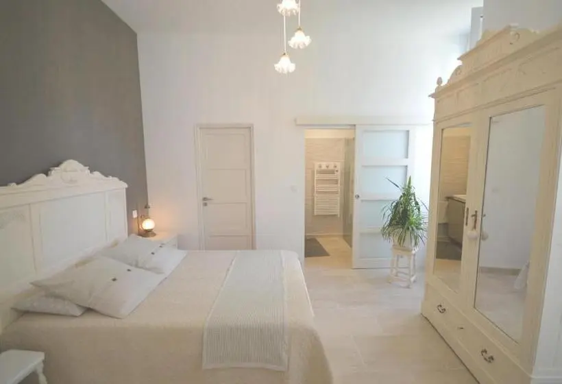 Deluxe-huone, Chambre D Hôtes à Toul Centre Ville Avec Parking Privé
