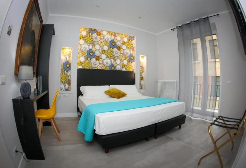 اتاق لوکس سه تخته, Principessa Isabella Luxury Rooms