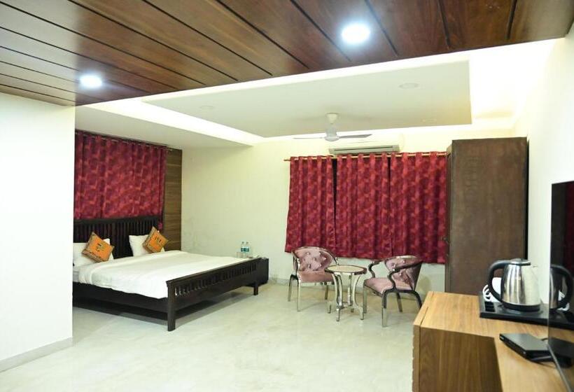 小型豪华套房, Blue Lagoon Resort