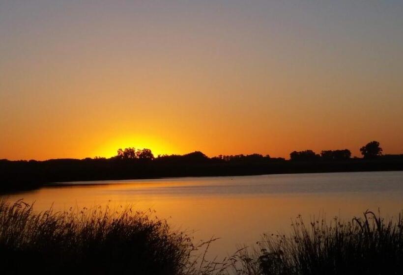 غرفة قياسية مطلّة علي حمام السباحة, Cabañas La Coca