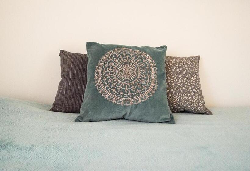 اتاق لوکس سه تخته, Casa Amrita, Yoga B&b