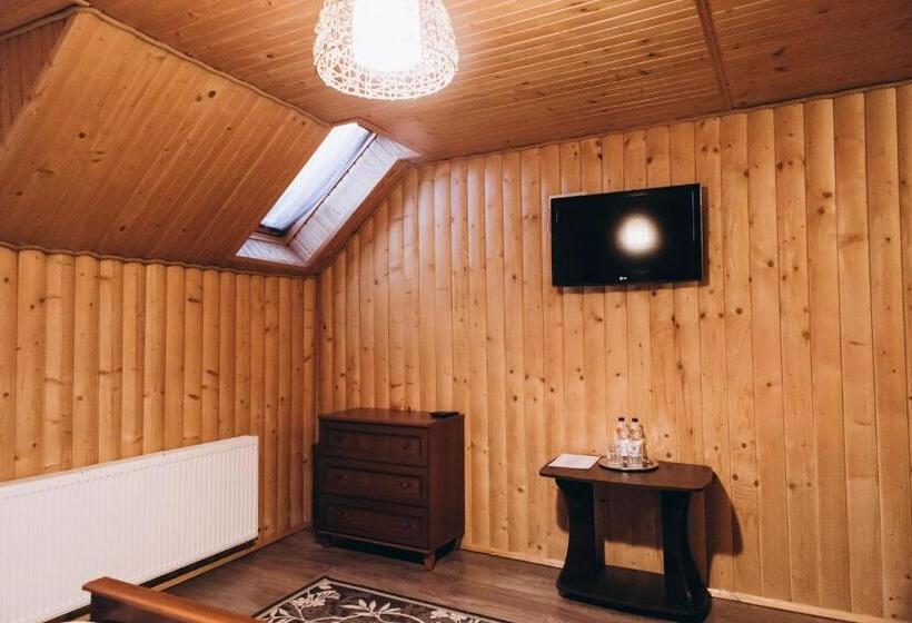 バルコニー付きジュニアスイート, новий