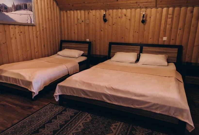 غرفة سوبيريور ثلاثية, новий