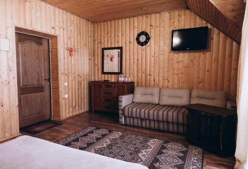 غرفة سوبيريور رباعية, новий