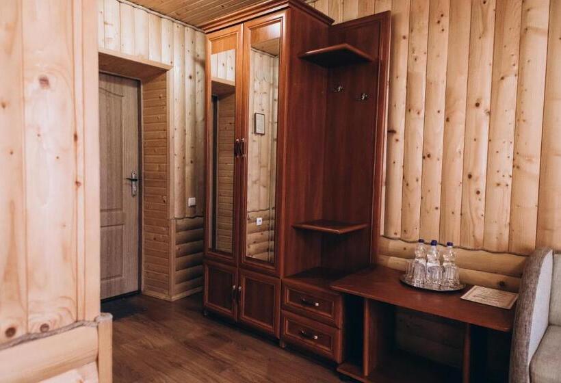 غرفة عائلية, новий