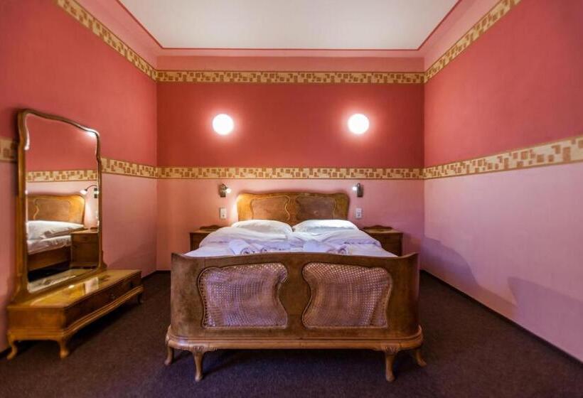 带1个卧室的公寓, Adina Kurdějov