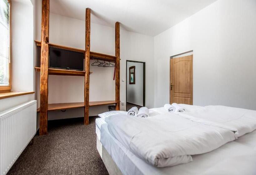 带1个卧室的公寓, Adina Kurdějov