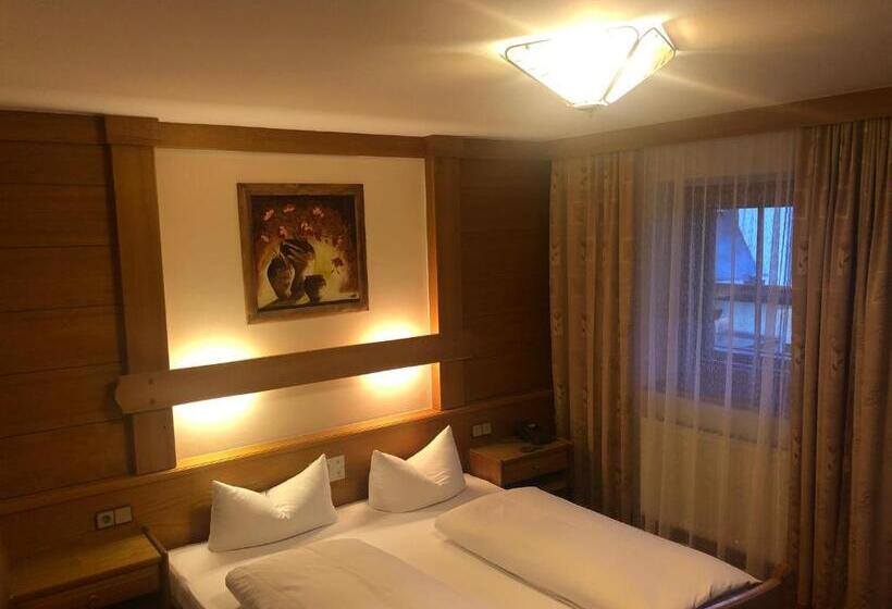 חדר סטנדרט לארבעה, Alpenland