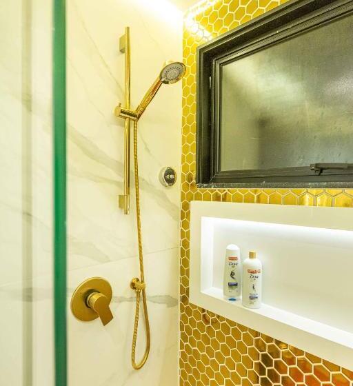 디럭스 스위트, Elephant Office Brasil