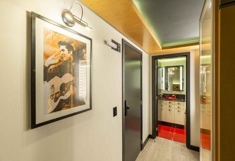 디럭스 스위트, Elephant Office Brasil