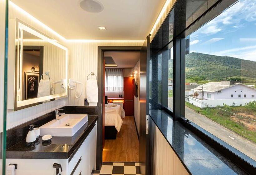 주니어 스위트, Elephant Office Brasil