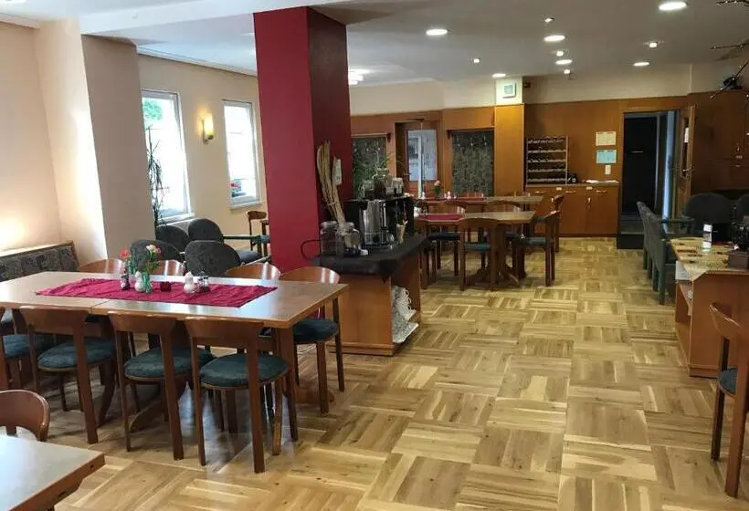 スタンダード4人部屋, Haus Rosenbaum Gruppenhaus Begegnungsstätte Pension