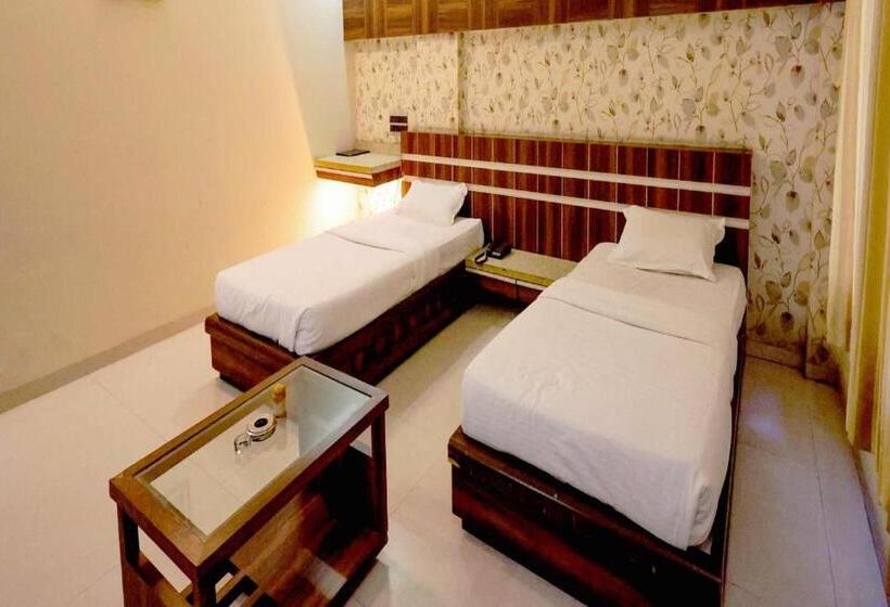 豪华房间, Sharveen Classic Inn