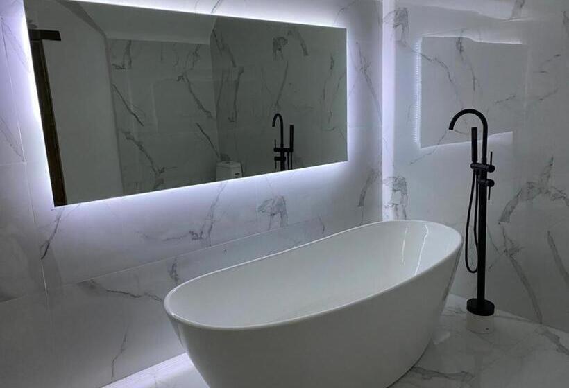 إستوديو ديلوكس, Siete Puertas Coyoacán