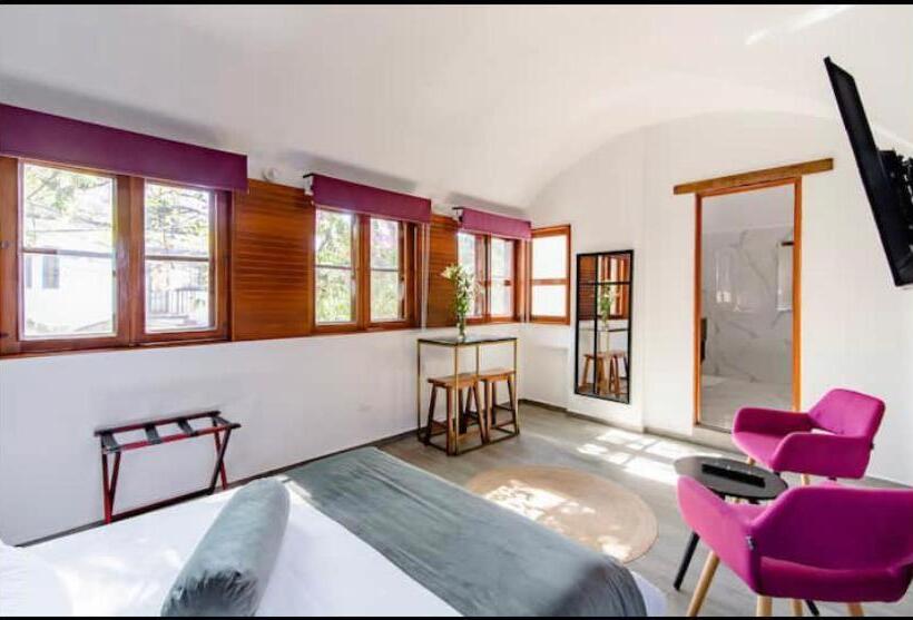 إستوديو ديلوكس, Siete Puertas Coyoacán