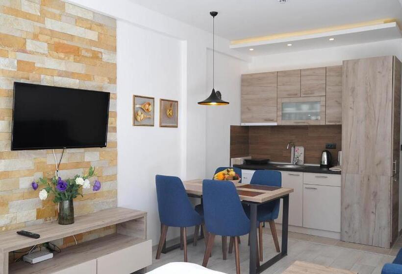 استودیو استاندارد با تخت کینگ, Milmari Resort   Lux Apartment