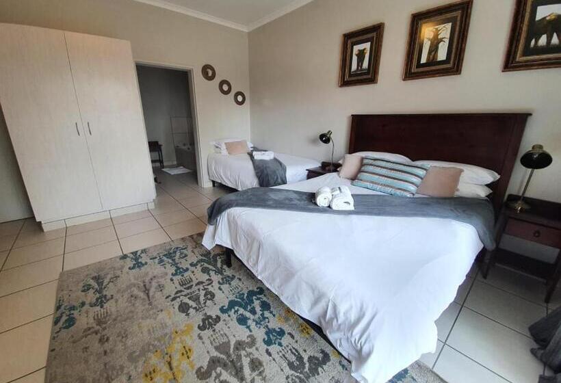 חדר משפחתי, De Nachtuilen Guesthouse