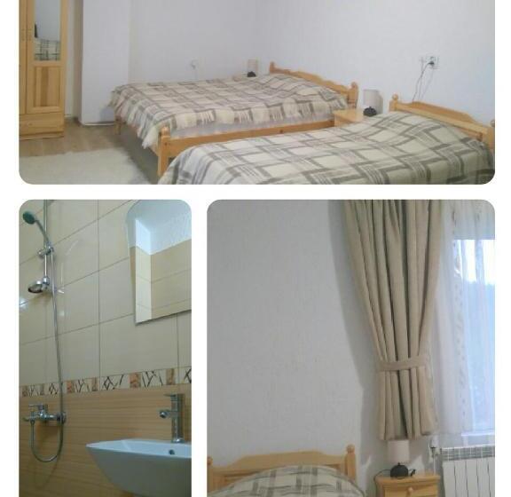 غرفة قياسية رباعية, Guest House Meraklii