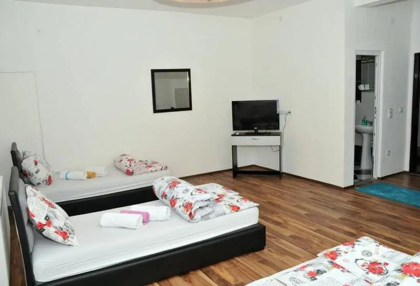 اتاق لوکس خانوادگی, Guesthouse Vanilla