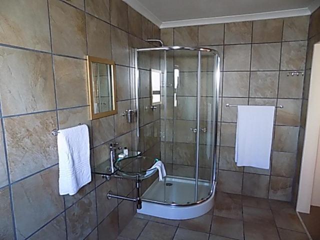 Номер Стандарт, Haka Hana B&b