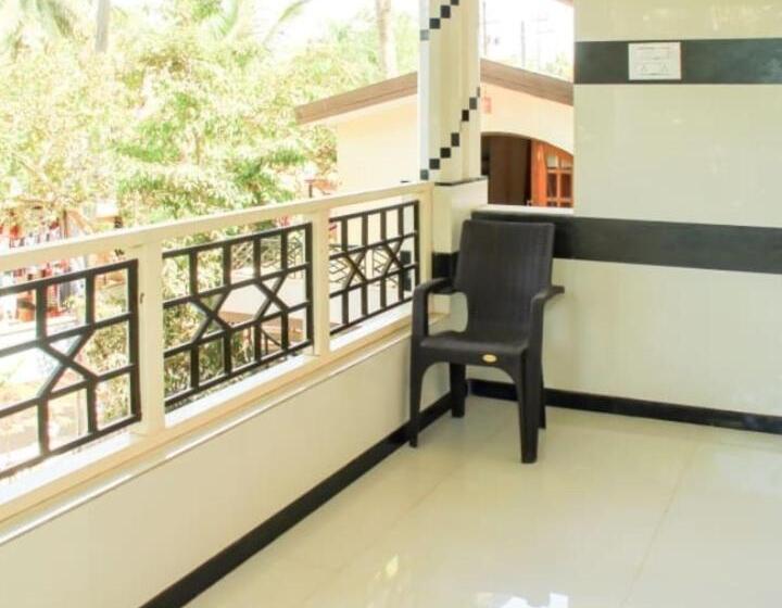 חדר דלוקס עם מרפסת, Little Nest