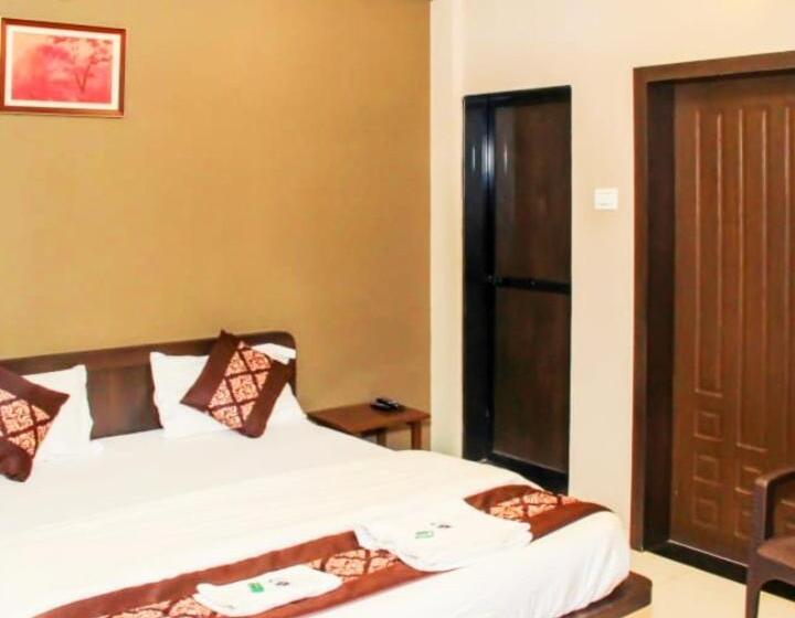 Quarto Deluxe com Sacada, Little Nest