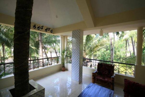 Apartamento 2 Quartos com Varanda, Little Nest