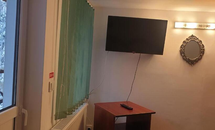 Номер Стандарт, Trei Brazi 39