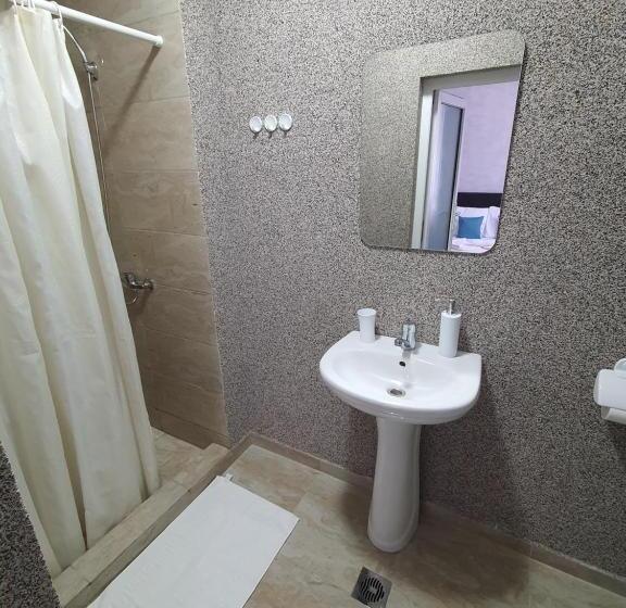 Pokój Czteroosobowy Standard, Vila Ok