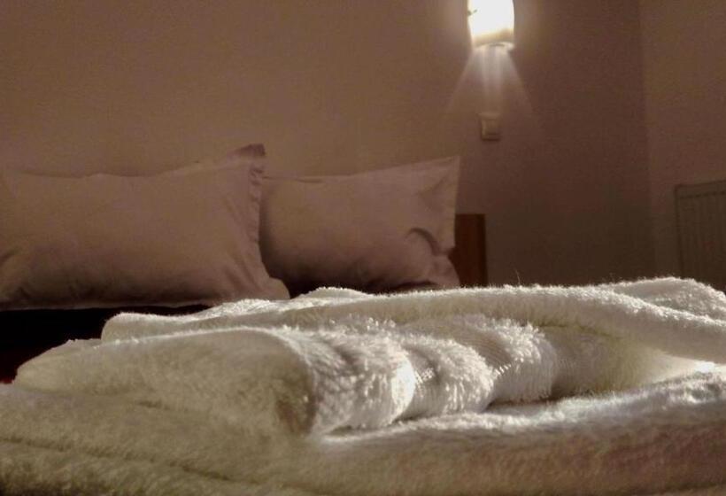 غرفة قياسية مزوَّدة بشُرفة, Pensiunea Casa Murani