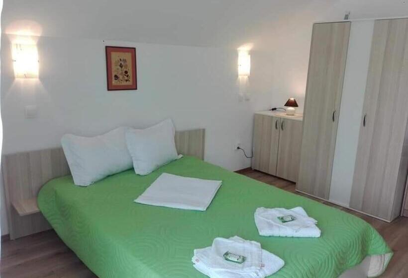 منزل 3 غرف نوم, Pensiunea Casa Murani