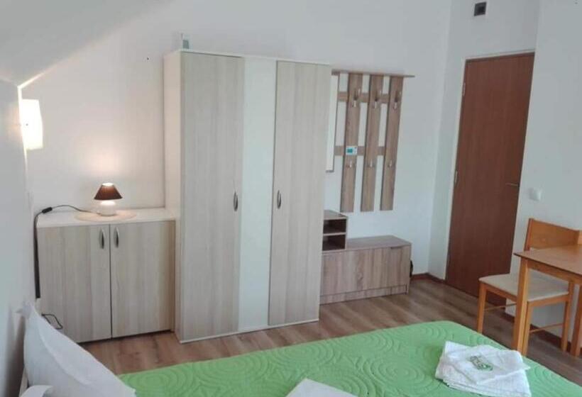 침실 3개 주택, Pensiunea Casa Murani