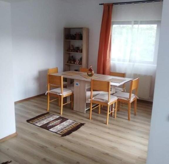 منزل 3 غرف نوم, Pensiunea Casa Murani