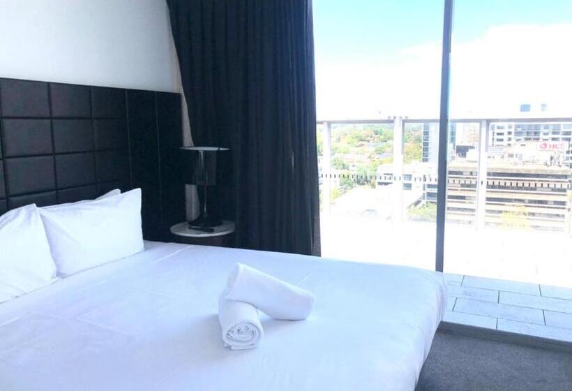 Апартаменты 1 Спальня с Террасой, Premium Apartments Chatswood