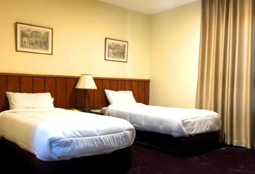 سوییت خانوادگی, Regency Hotel Hebron