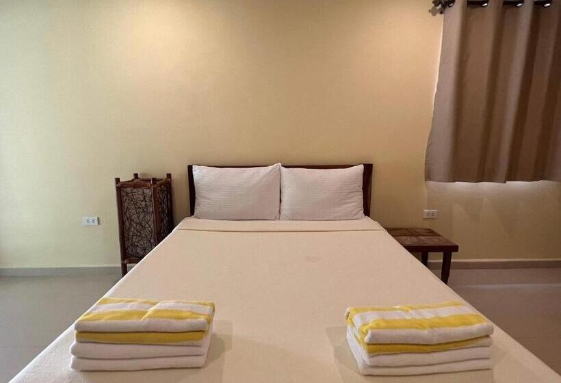 Standardrum med Balkong, Amor Double Room Fan Room With Swimming Pool Access