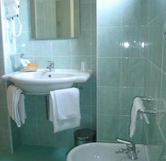 스탠다드 룸, Aurora