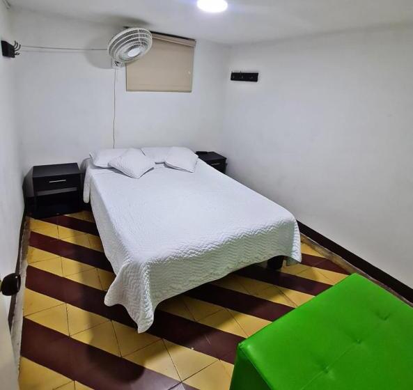 Номер Стандарт, Faroles De Quimbaya