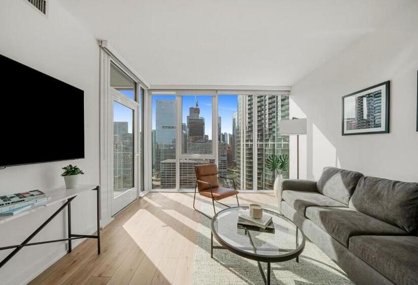 Suite Executiva, Level Chicago River North
