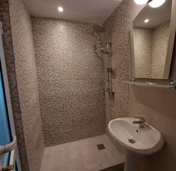 חדר סטנדרט, Pescarus