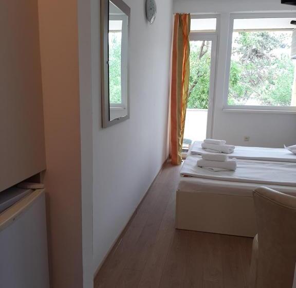 חדר סטנדרט עם מרפסת, Pescarus